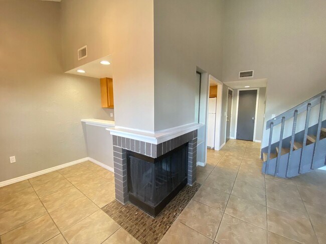 Foto del edificio - Winter Park Villas! Full Sail/Winter Park 2/2 condo available now!