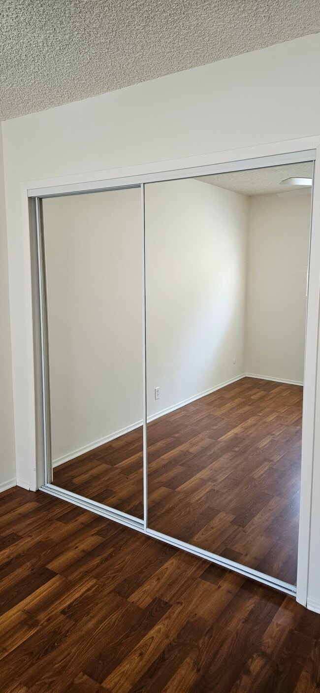 Building Photo - 7050-7059 Waring Ave