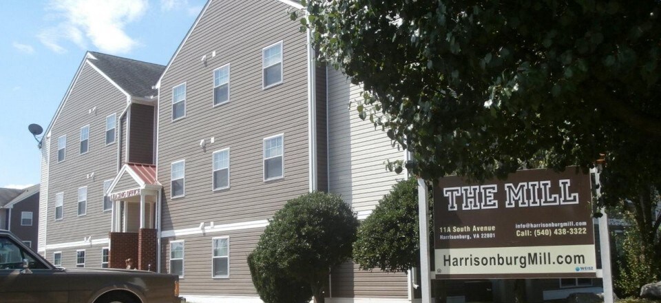 Primary Photo - 11 South Ave