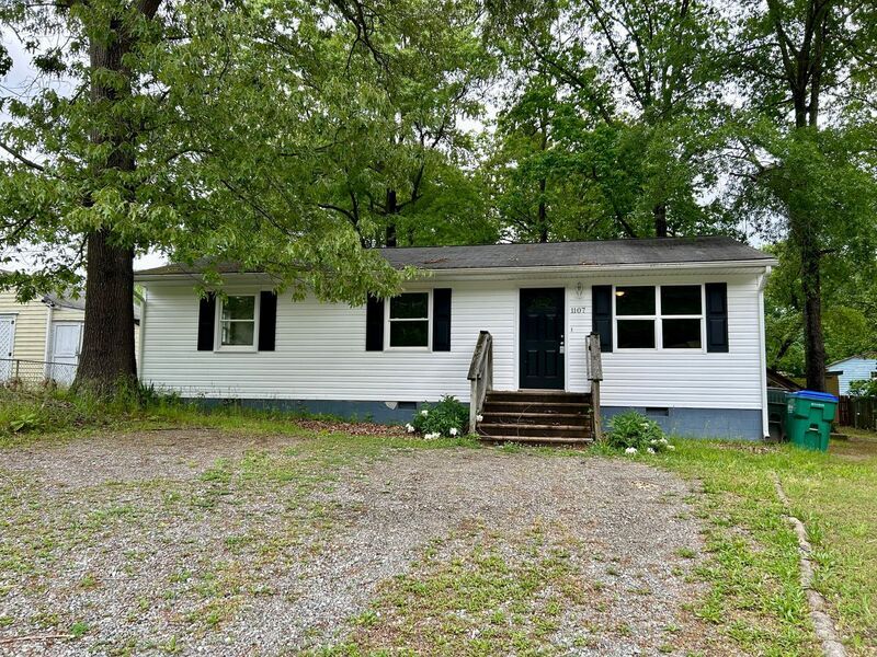 Primary Photo - 1107 Worthington Ct
