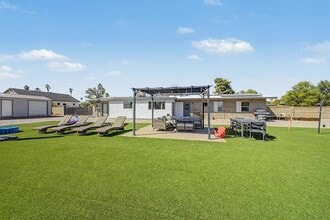 Building Photo - 6315 E Delcoa Ave