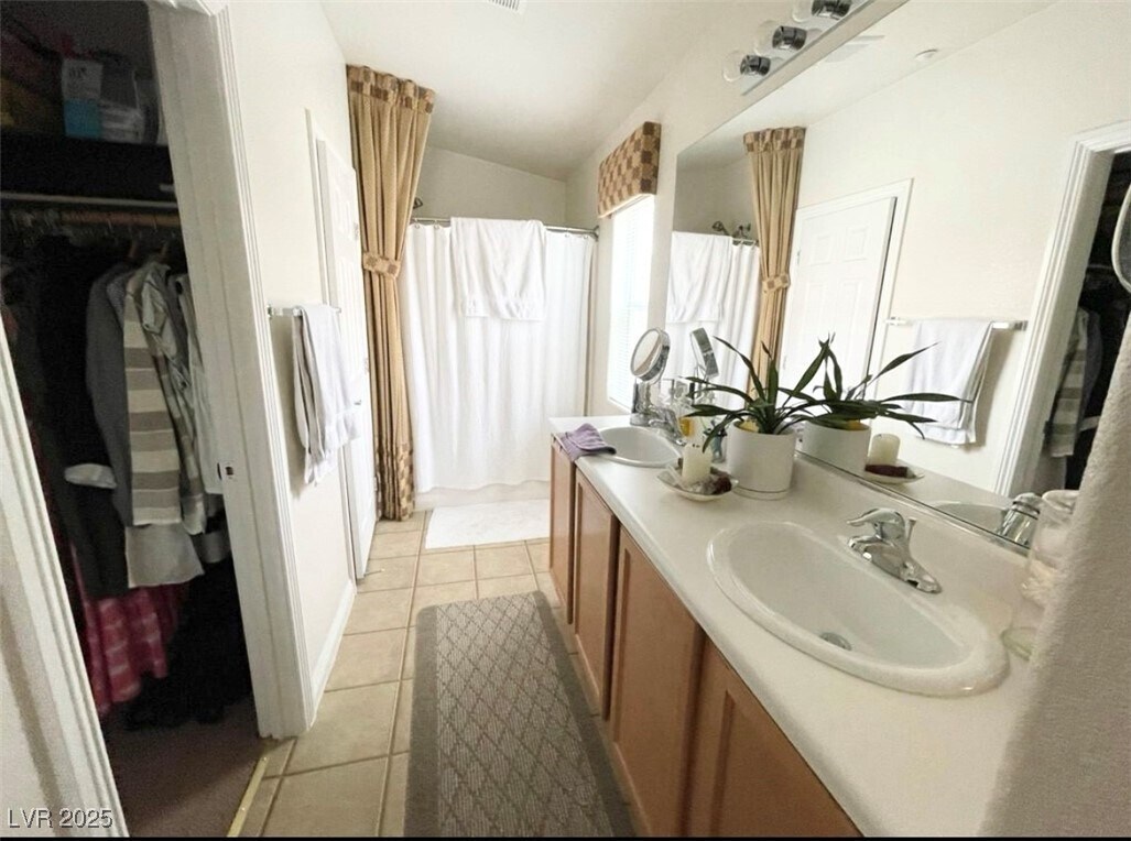 Foto principal - 10062 Aspen Rose St