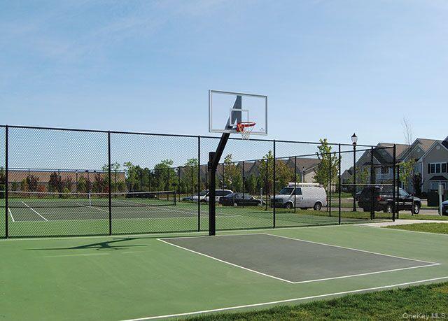 Building Photo - 2200 Dolphin Ln