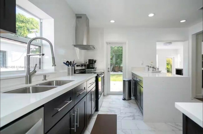 Foto del edificio - 35 SW 28th Rd