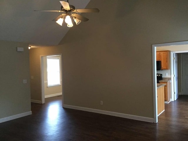 Building Photo - 4646 Hammock Dr
