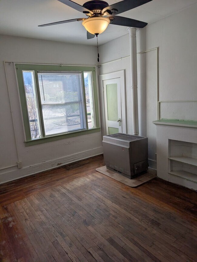 Foto del edificio - $750 - 1 Bedroom 1 Bath Duplex - Right in the Heart of Downtown Rapid City!