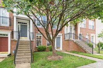 Building Photo - 2415 Rainswood Ln
