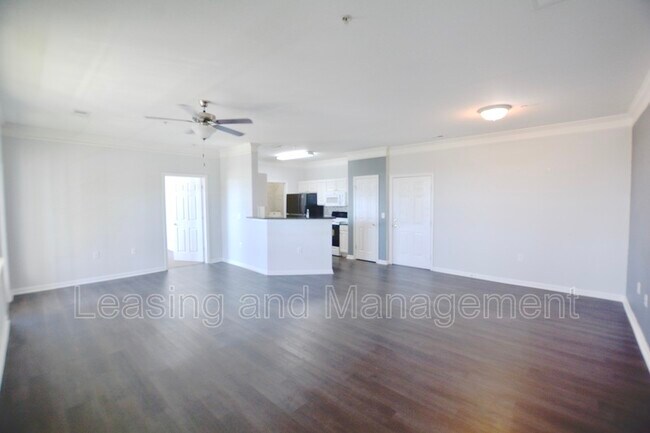 Foto del edificio - 1505 Cambridge Lakes Dr