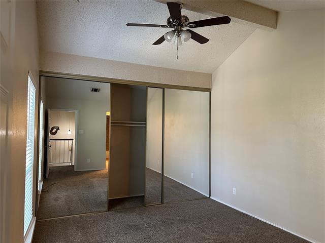 Foto del edificio - 2717 Meadow Park Dr