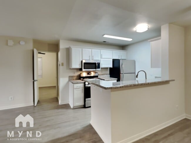 Building Photo - 2200 S Fort Apache Rd
