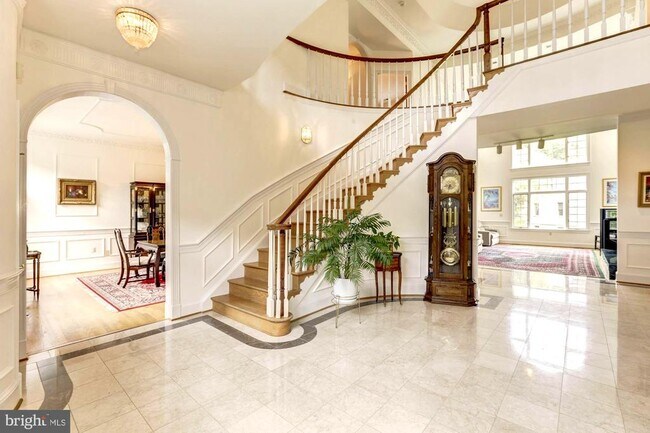 Foto del edificio - 914 Helga Pl