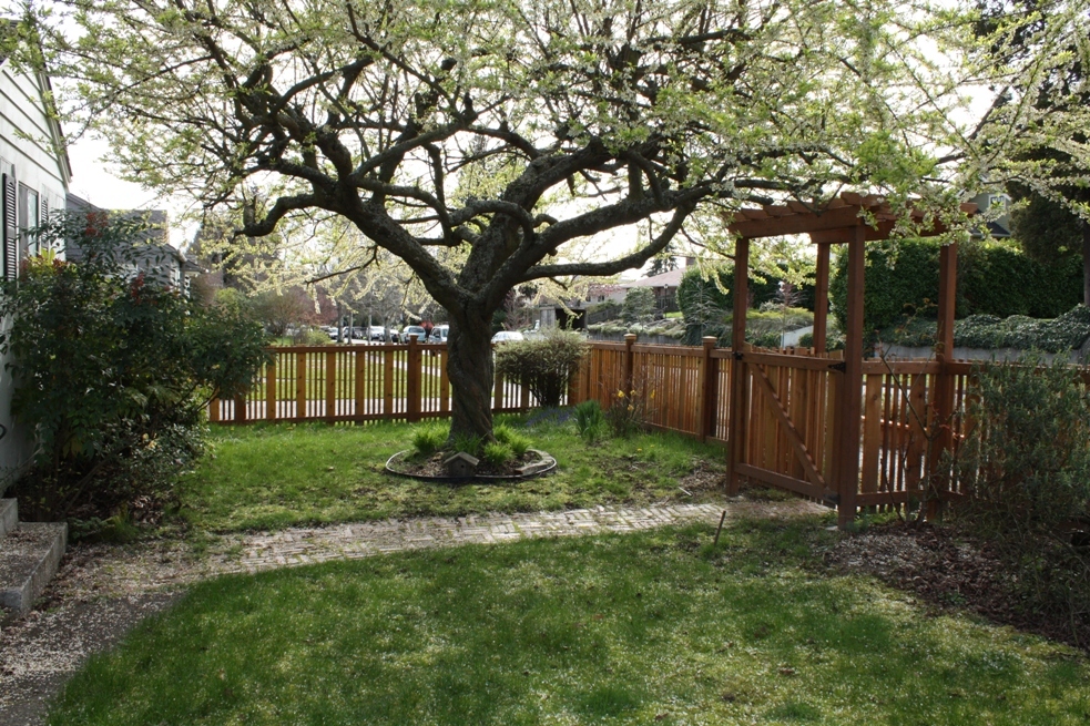 Foto principal - 6002 41st Ave SW