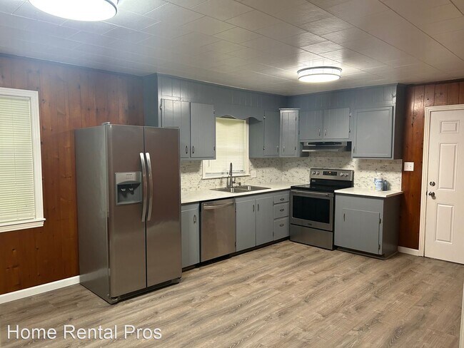 Building Photo - 3 br, 2 bath House - 1010 Cary Memorial Drive