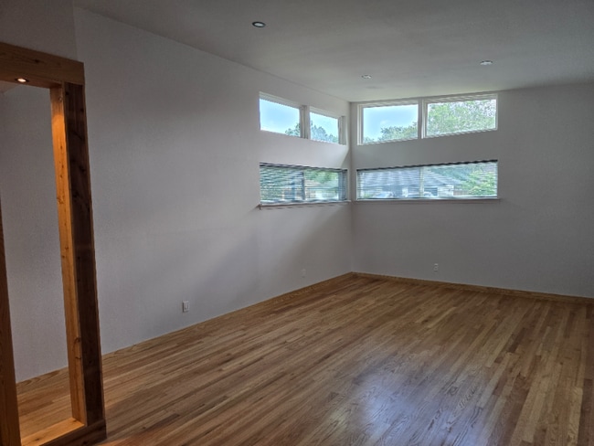 Building Photo - 6414 Neff St