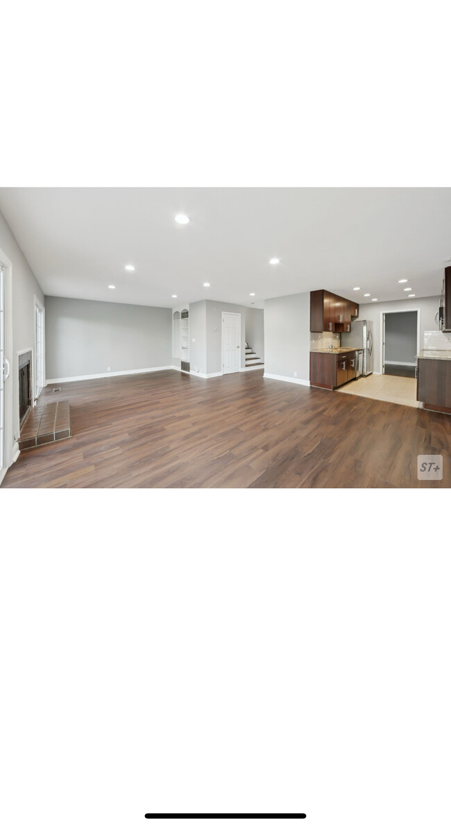 Foto del edificio - 13 Quail Hill Ln