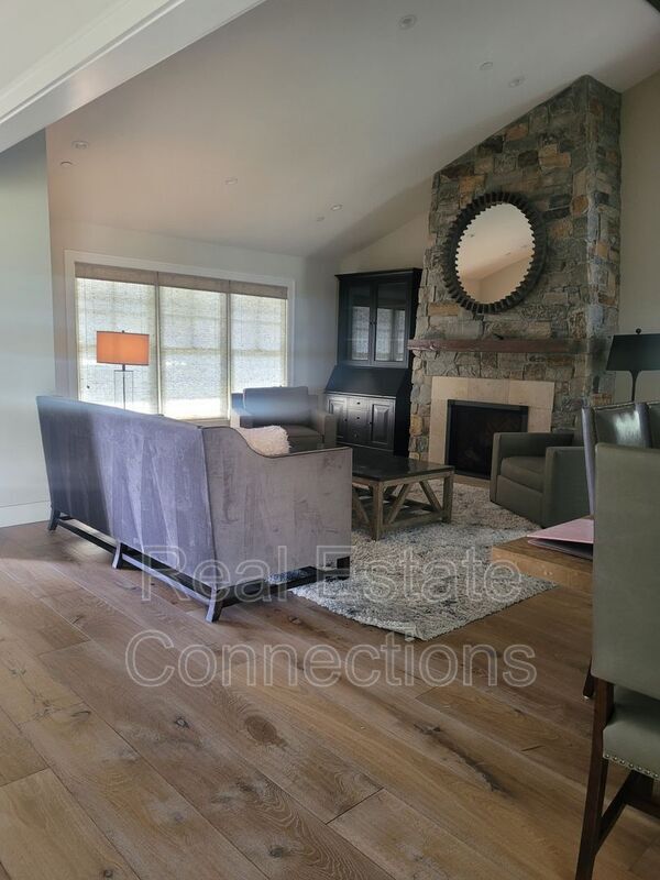 Building Photo - 3732 Bret Harte Dr