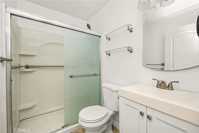 Foto del edificio - Charming 1-Bed Cottage with Utilities Included, Garage & In-Unit Laundry – Huntington Beach