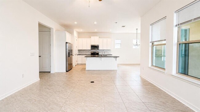 Foto del edificio - 17077 Harbor Oak Pkwy