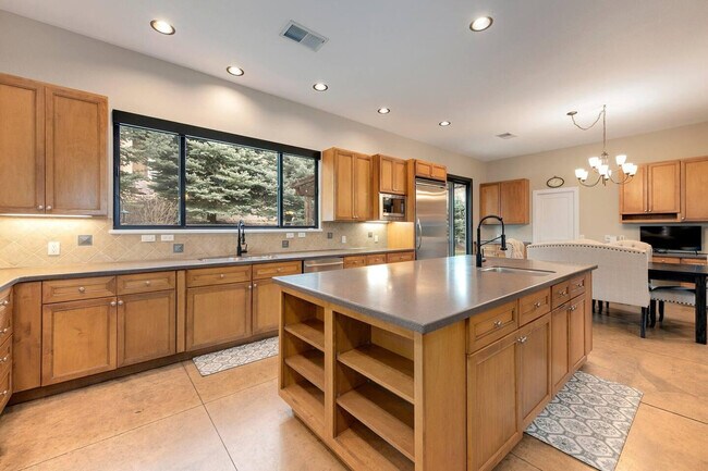 Foto del edificio - 1942 S Routt Ct