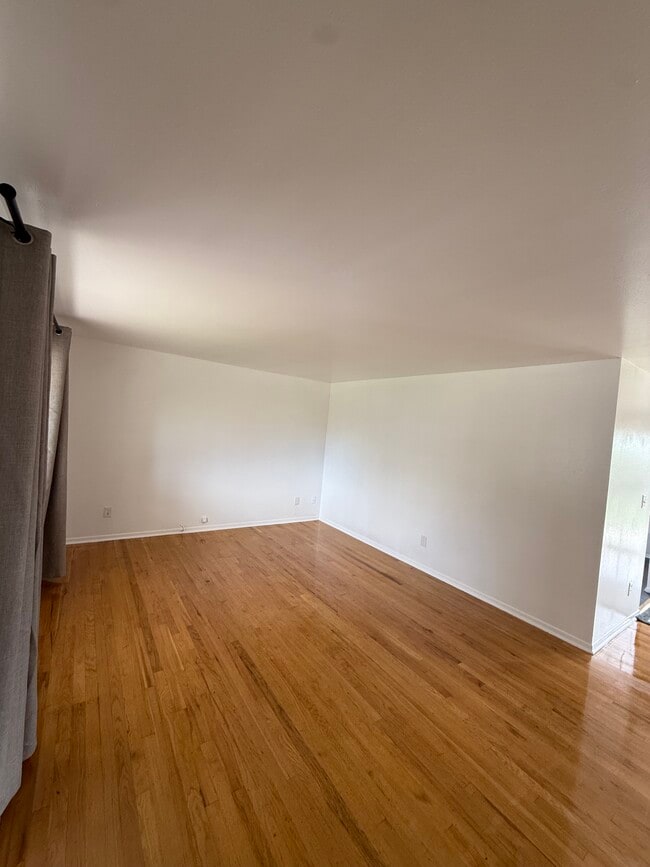 Building Photo - 3833 W Quigley Dr