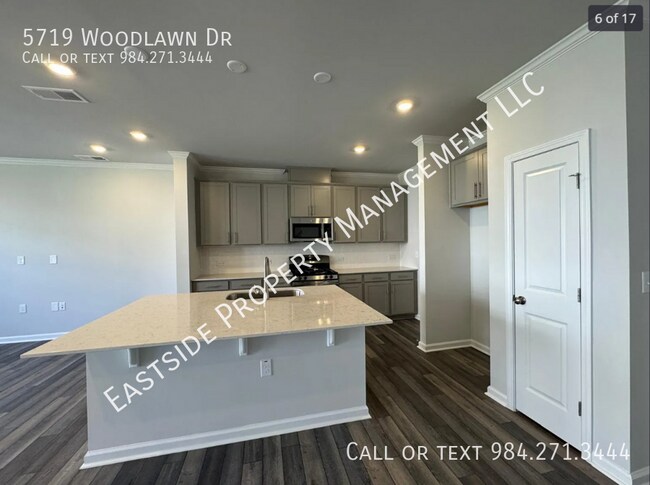 Building Photo - 5719 Woodlawn Dr