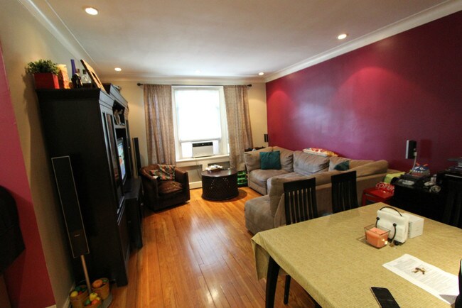 Building Photo - 6909 108th St