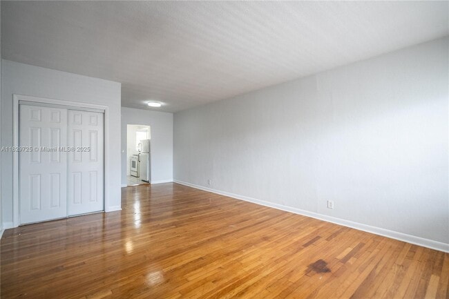 Building Photo - 330 84th St