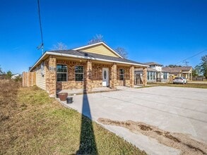 Building Photo - 440 Rd 51021