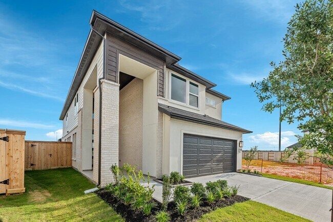 Building Photo - 22135 Rangemore Dr
