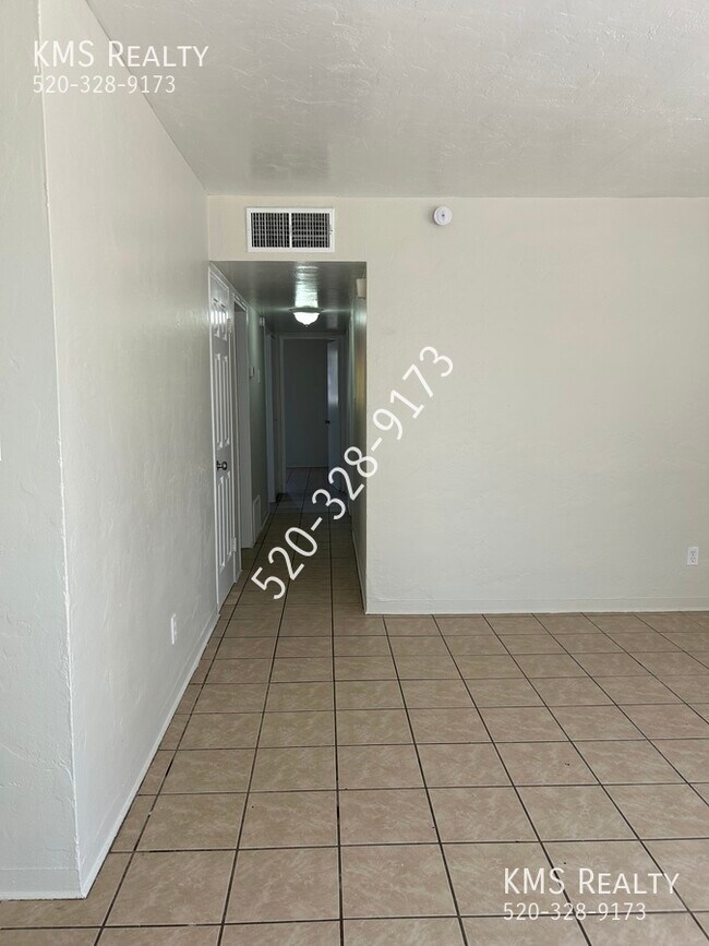 Foto del edificio - 4612 E 20th St