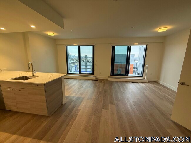 Building Photo - 1079 Commonwealth Ave