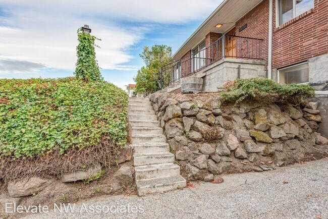 Foto del edificio - 7713 S Lakeridge Dr