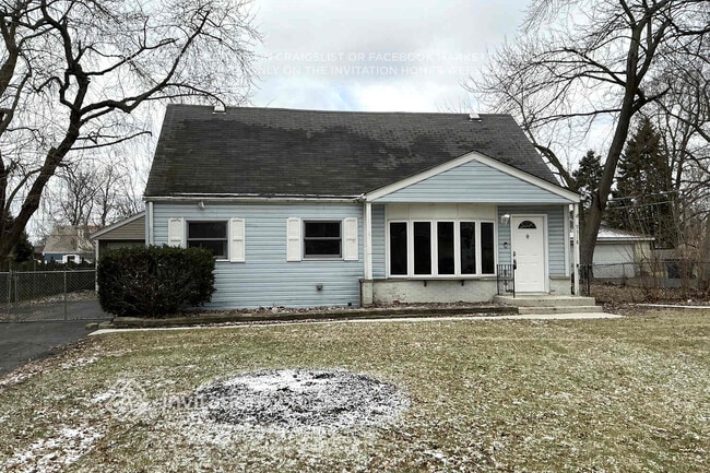 Building Photo - 9318 S 78th Ave