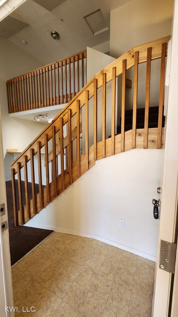 Building Photo - 2 br, 2 bath House - 848 N Chase Rd #203