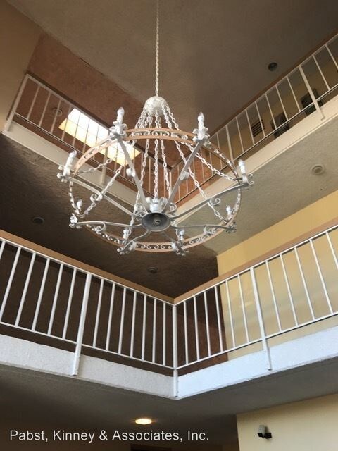 Foto del edificio - 5300 E Atherton St