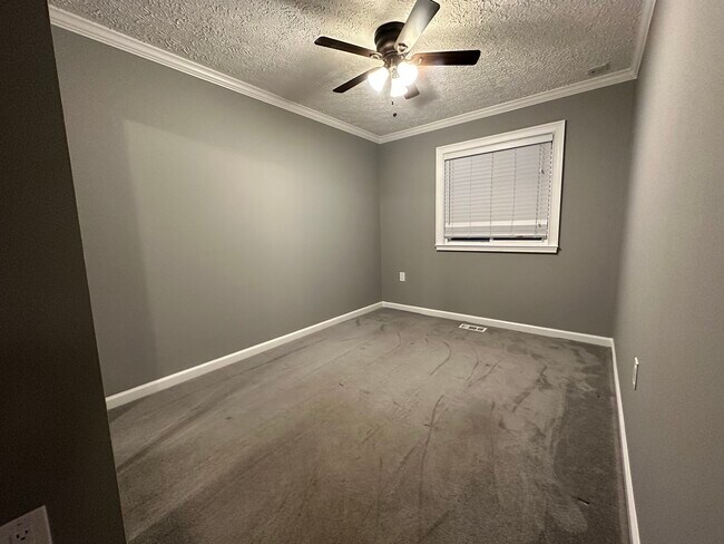 Foto del edificio - 502 Greenhill Ct