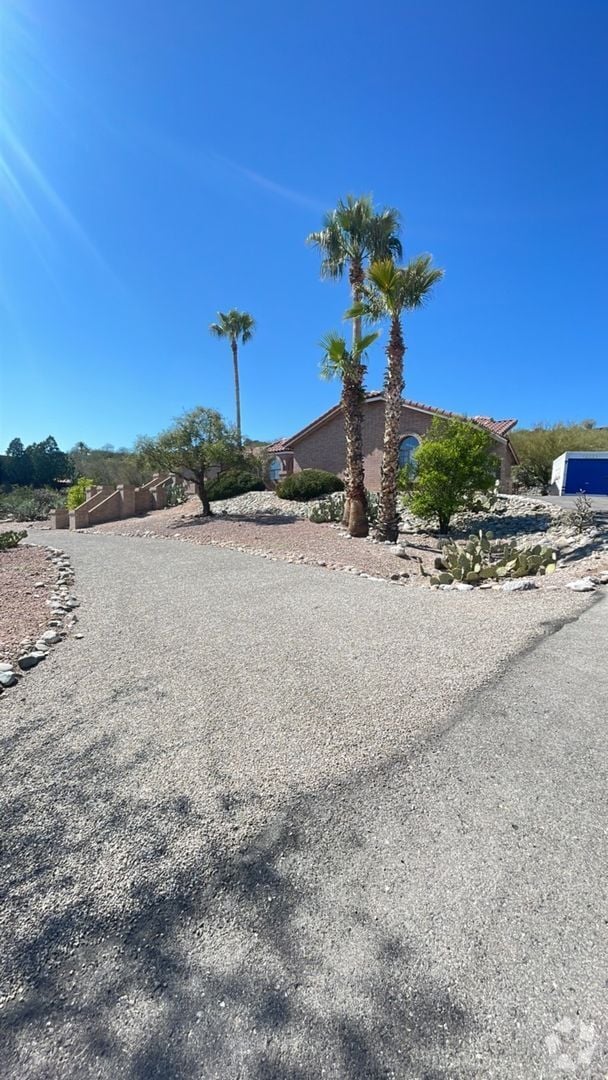 Building Photo - 5121 N Apache Hills Trail