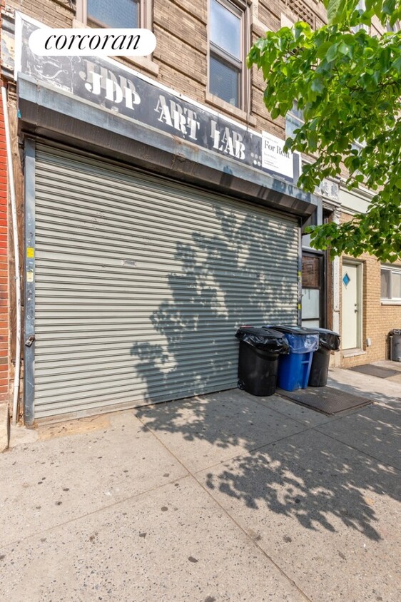 186 Utica Ave Unit COMMERCIAL, Brooklyn, NY 11213 Room for Rent in