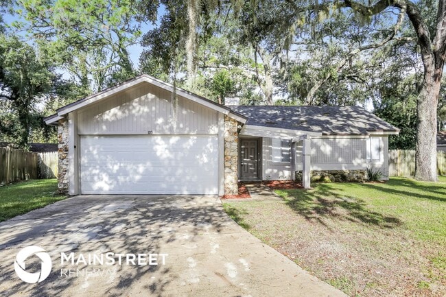 Building Photo - 105 Whispering Pines Ct
