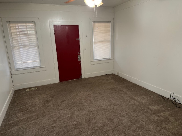 Living Room - 1104 N Toombs St