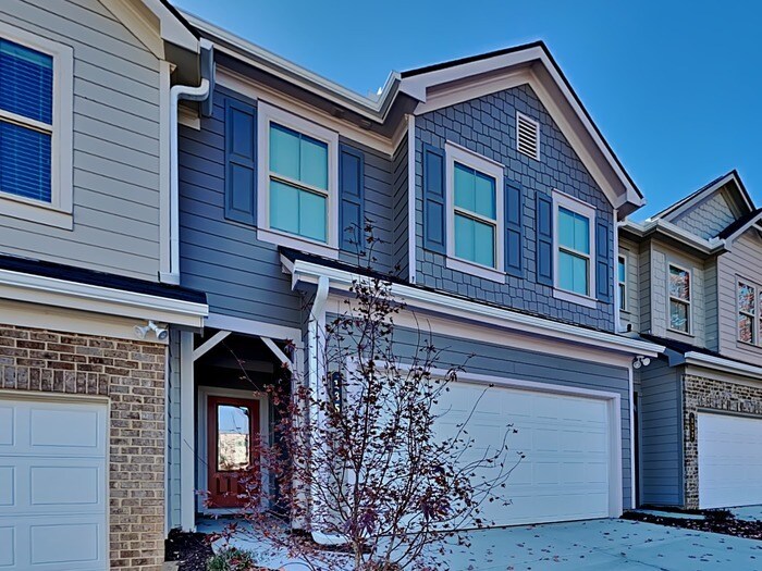 Foto principal - New Year, New Home! One Month FREE Rent!