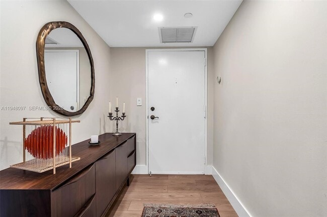 Building Photo - 1865 Brickell Ave