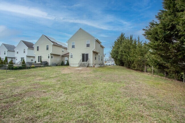 Building Photo - 3 Bedroom Twin Home - Middletown Appo School Dist