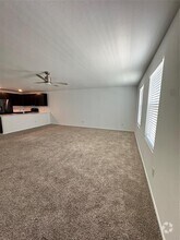 Building Photo - 404 Halfmoon Dr
