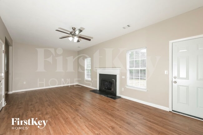 Building Photo - 52 Hamilton Dr