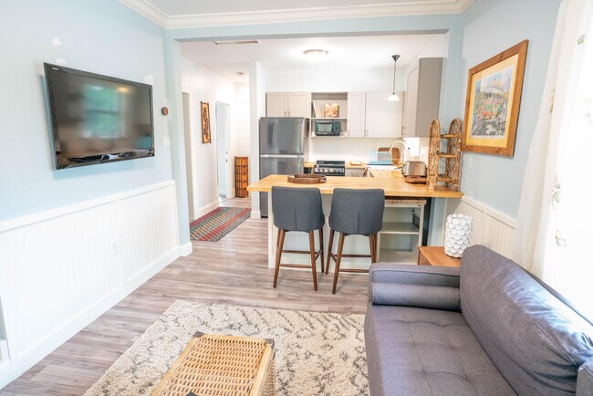 Foto del edificio - 908 SW 2nd Ct