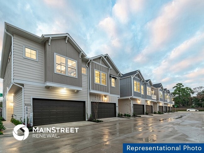 Building Photo - 5106 Royal Heath Dr