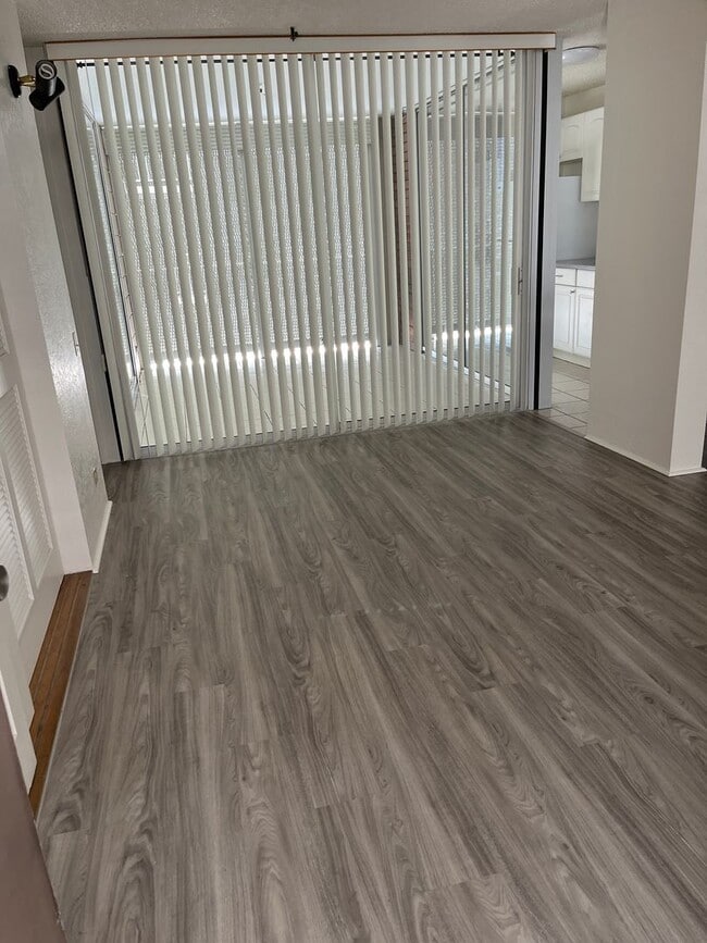 Photo - 103C105 - 1226 Alexander St., #802 Apartment