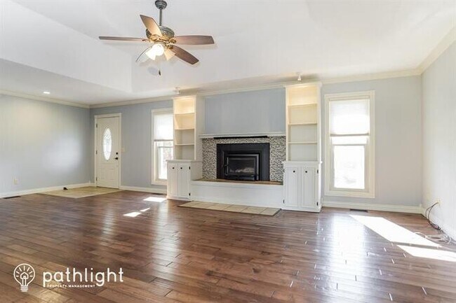 Building Photo - 803 West Briarwood Lane, Nixa, MO, 65714