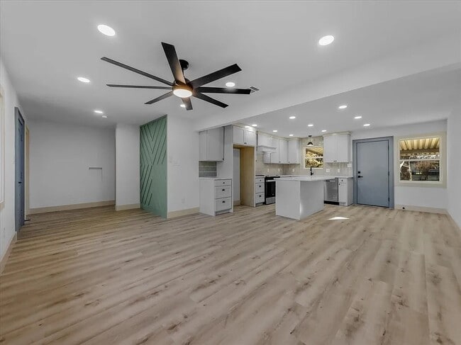 Foto del edificio - 1404 Marshalldale Dr